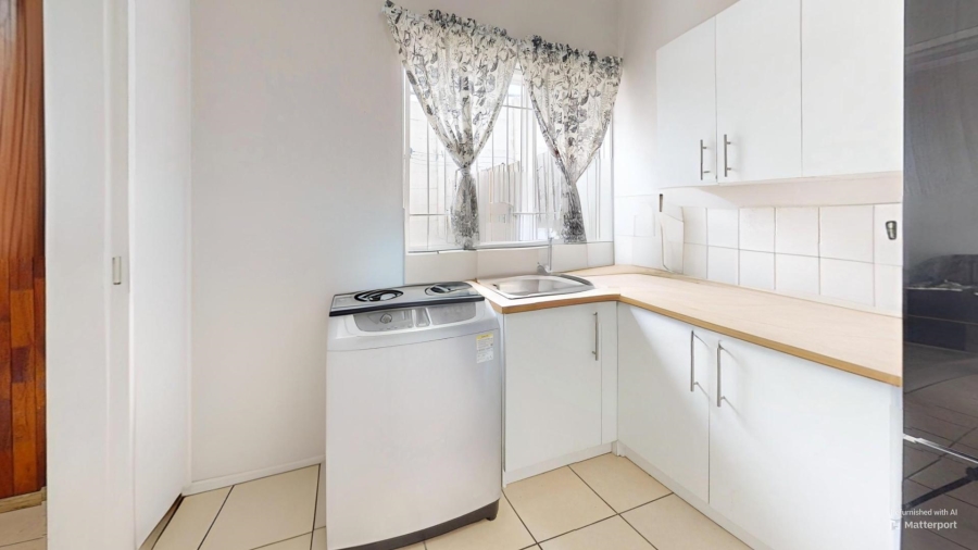2 Bedroom Property for Sale in Sidwell Eastern Cape